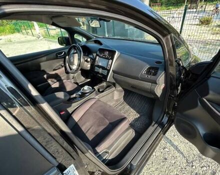 Чорний Ніссан Ліф, об'ємом двигуна 0 л та пробігом 105 тис. км за 7999 $, фото 11 на Automoto.ua