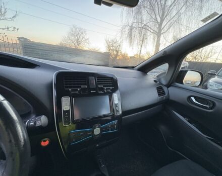 Черный Ниссан Лиф, объемом двигателя 0 л и пробегом 120 тыс. км за 6500 $, фото 21 на Automoto.ua