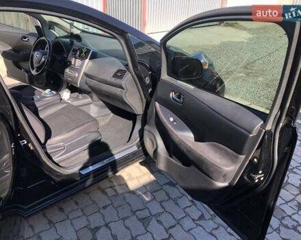Чорний Ніссан Ліф, об'ємом двигуна 0 л та пробігом 133 тис. км за 8650 $, фото 20 на Automoto.ua