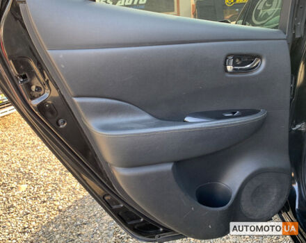 Чорний Ніссан Ліф, об'ємом двигуна 24 л та пробігом 128 тис. км за 6400 $, фото 13 на Automoto.ua