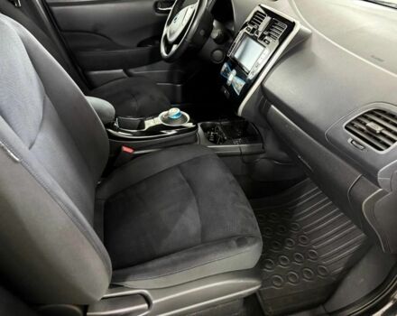 Чорний Ніссан Ліф, об'ємом двигуна 0 л та пробігом 130 тис. км за 6099 $, фото 4 на Automoto.ua