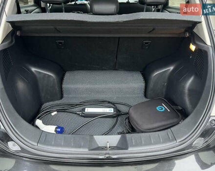 Черный Ниссан Лиф, объемом двигателя 0 л и пробегом 109 тыс. км за 7500 $, фото 21 на Automoto.ua