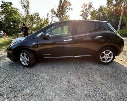 Чорний Ніссан Ліф, об'ємом двигуна 0 л та пробігом 105 тис. км за 7999 $, фото 8 на Automoto.ua