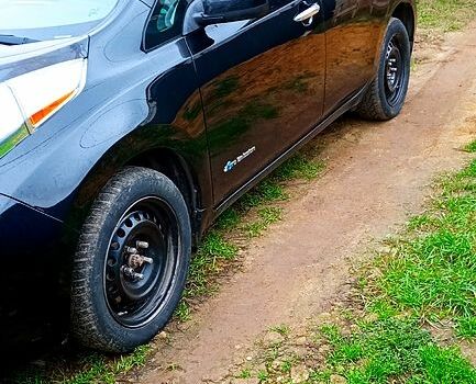 Чорний Ніссан Ліф, об'ємом двигуна 0 л та пробігом 174 тис. км за 6500 $, фото 2 на Automoto.ua