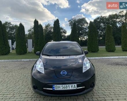 Чорний Ніссан Ліф, об'ємом двигуна 0 л та пробігом 153 тис. км за 6500 $, фото 1 на Automoto.ua