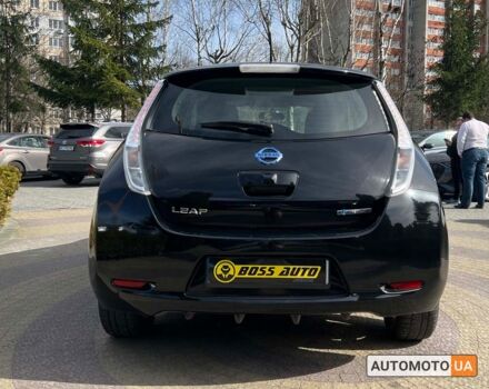 Черный Ниссан Лиф, объемом двигателя 24 л и пробегом 71 тыс. км за 8999 $, фото 5 на Automoto.ua