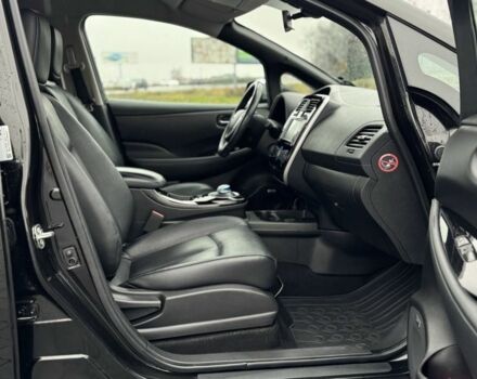 Черный Ниссан Лиф, объемом двигателя 0 л и пробегом 125 тыс. км за 6500 $, фото 15 на Automoto.ua