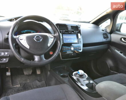 Чорний Ніссан Ліф, об'ємом двигуна 0 л та пробігом 126 тис. км за 6500 $, фото 17 на Automoto.ua