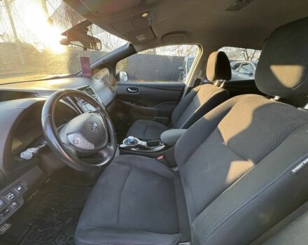 Черный Ниссан Лиф, объемом двигателя 0 л и пробегом 185 тыс. км за 5900 $, фото 18 на Automoto.ua