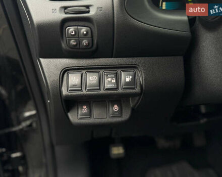 Черный Ниссан Лиф, объемом двигателя 0 л и пробегом 125 тыс. км за 6500 $, фото 11 на Automoto.ua