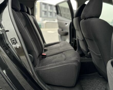 Черный Ниссан Лиф, объемом двигателя 0 л и пробегом 100 тыс. км за 6600 $, фото 11 на Automoto.ua