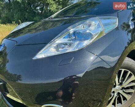 Чорний Ніссан Ліф, об'ємом двигуна 0 л та пробігом 215 тис. км за 7500 $, фото 5 на Automoto.ua