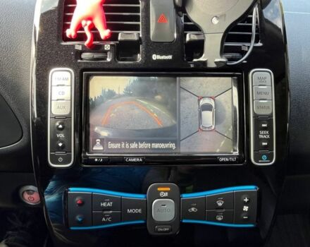 Черный Ниссан Лиф, объемом двигателя 0 л и пробегом 150 тыс. км за 6800 $, фото 20 на Automoto.ua