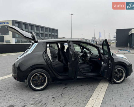 Черный Ниссан Лиф, объемом двигателя 0 л и пробегом 100 тыс. км за 5999 $, фото 20 на Automoto.ua