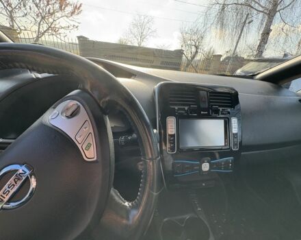 Чорний Ніссан Ліф, об'ємом двигуна 0 л та пробігом 120 тис. км за 6500 $, фото 19 на Automoto.ua