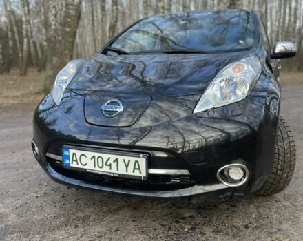 Черный Ниссан Лиф, объемом двигателя 0 л и пробегом 125 тыс. км за 6199 $, фото 5 на Automoto.ua