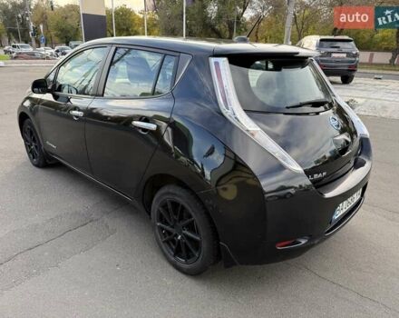 Черный Ниссан Лиф, объемом двигателя 0 л и пробегом 123 тыс. км за 6500 $, фото 6 на Automoto.ua