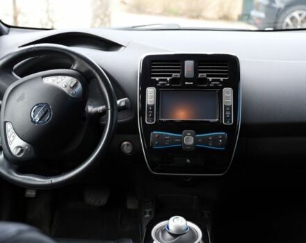 Чорний Ніссан Ліф, об'ємом двигуна 0 л та пробігом 87 тис. км за 7100 $, фото 3 на Automoto.ua