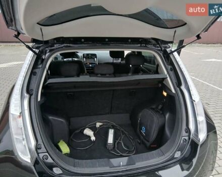 Черный Ниссан Лиф, объемом двигателя 0 л и пробегом 82 тыс. км за 8100 $, фото 10 на Automoto.ua