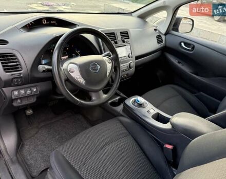 Чорний Ніссан Ліф, об'ємом двигуна 0 л та пробігом 123 тис. км за 6999 $, фото 9 на Automoto.ua