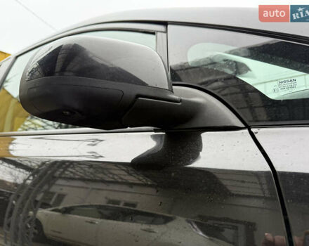 Черный Ниссан Лиф, объемом двигателя 0 л и пробегом 218 тыс. км за 6850 $, фото 34 на Automoto.ua
