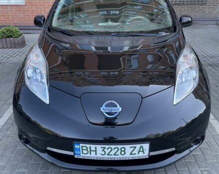 Чорний Ніссан Ліф, об'ємом двигуна 0 л та пробігом 95 тис. км за 7400 $, фото 2 на Automoto.ua