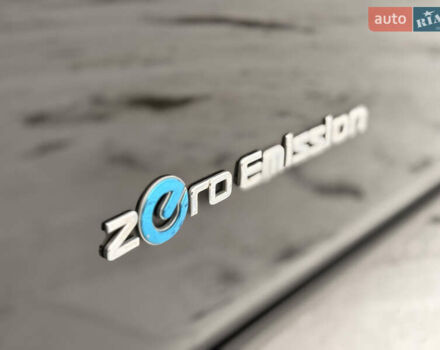 Чорний Ніссан Ліф, об'ємом двигуна 0 л та пробігом 125 тис. км за 7600 $, фото 33 на Automoto.ua