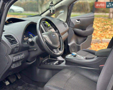 Черный Ниссан Лиф, объемом двигателя 0 л и пробегом 164 тыс. км за 7200 $, фото 6 на Automoto.ua