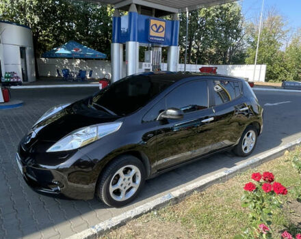 Чорний Ніссан Ліф, об'ємом двигуна 0 л та пробігом 133 тис. км за 7500 $, фото 5 на Automoto.ua