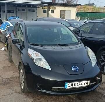 Черный Ниссан Лиф, объемом двигателя 0 л и пробегом 180 тыс. км за 4500 $, фото 2 на Automoto.ua