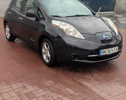 Черный Ниссан Лиф, объемом двигателя 0 л и пробегом 157 тыс. км за 5999 $, фото 4 на Automoto.ua