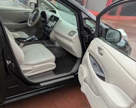 Черный Ниссан Лиф, объемом двигателя 0 л и пробегом 157 тыс. км за 5999 $, фото 16 на Automoto.ua