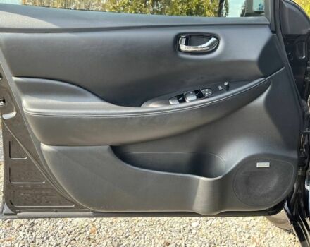 Черный Ниссан Лиф, объемом двигателя 0 л и пробегом 150 тыс. км за 6800 $, фото 11 на Automoto.ua