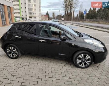 Чорний Ніссан Ліф, об'ємом двигуна 0 л та пробігом 120 тис. км за 6499 $, фото 2 на Automoto.ua
