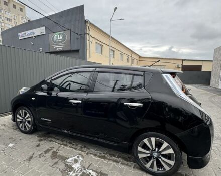 Чорний Ніссан Ліф, об'ємом двигуна 0 л та пробігом 95 тис. км за 7000 $, фото 3 на Automoto.ua