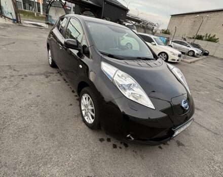 Черный Ниссан Лиф, объемом двигателя 0 л и пробегом 98 тыс. км за 7000 $, фото 1 на Automoto.ua