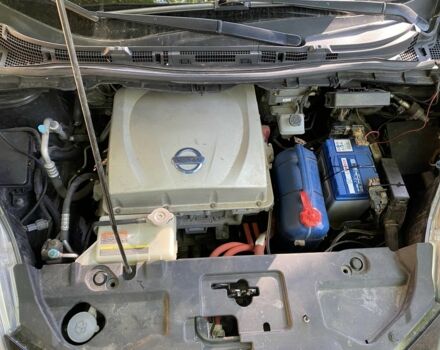 Черный Ниссан Лиф, объемом двигателя 0 л и пробегом 190 тыс. км за 11200 $, фото 5 на Automoto.ua