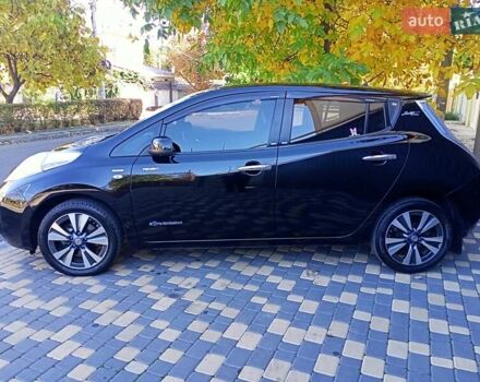 Чорний Ніссан Ліф, об'ємом двигуна 0 л та пробігом 70 тис. км за 7500 $, фото 30 на Automoto.ua