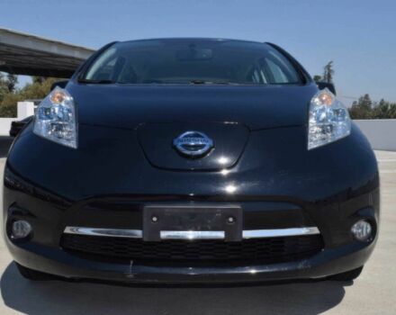 Черный Ниссан Лиф, объемом двигателя 0 л и пробегом 77 тыс. км за 1900 $, фото 1 на Automoto.ua