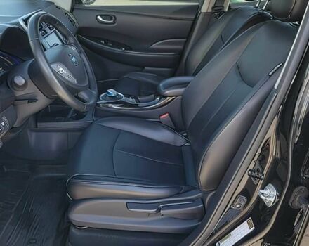 Черный Ниссан Лиф, объемом двигателя 0 л и пробегом 70 тыс. км за 5600 $, фото 5 на Automoto.ua