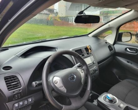 Чорний Ніссан Ліф, об'ємом двигуна 0 л та пробігом 100 тис. км за 6500 $, фото 7 на Automoto.ua