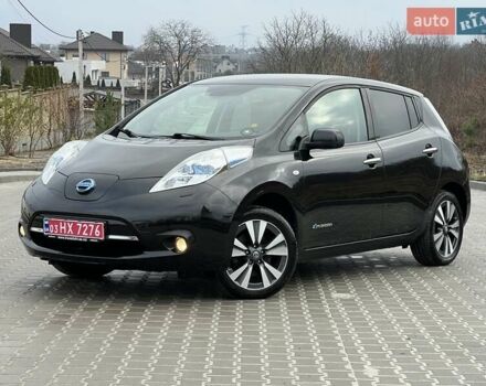 Черный Ниссан Лиф, объемом двигателя 0 л и пробегом 128 тыс. км за 6850 $, фото 7 на Automoto.ua