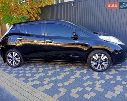 Чорний Ніссан Ліф, об'ємом двигуна 0 л та пробігом 70 тис. км за 7500 $, фото 8 на Automoto.ua