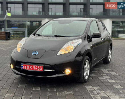 Черный Ниссан Лиф, объемом двигателя 0 л и пробегом 100 тыс. км за 6700 $, фото 48 на Automoto.ua