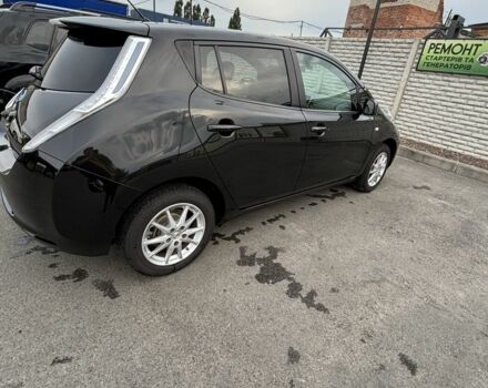 Черный Ниссан Лиф, объемом двигателя 0 л и пробегом 98 тыс. км за 7000 $, фото 4 на Automoto.ua