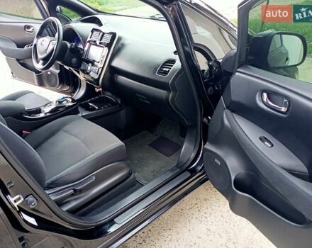 Чорний Ніссан Ліф, об'ємом двигуна 0 л та пробігом 70 тис. км за 7500 $, фото 67 на Automoto.ua