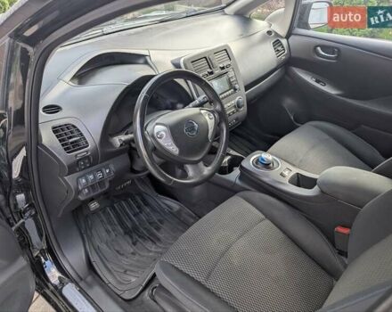 Чорний Ніссан Ліф, об'ємом двигуна 0 л та пробігом 120 тис. км за 7400 $, фото 18 на Automoto.ua