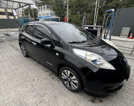 Чорний Ніссан Ліф, об'ємом двигуна 0 л та пробігом 95 тис. км за 7000 $, фото 1 на Automoto.ua