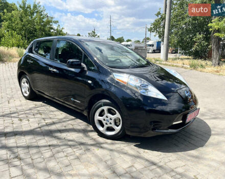 Черный Ниссан Лиф, объемом двигателя 0 л и пробегом 80 тыс. км за 8000 $, фото 2 на Automoto.ua