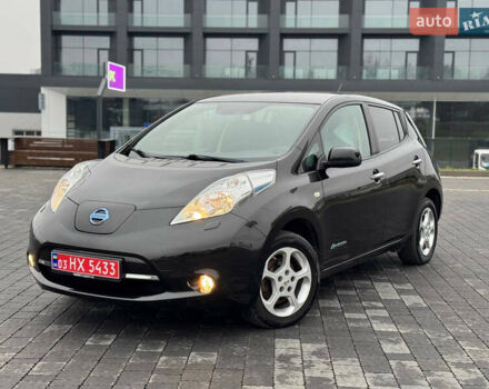 Черный Ниссан Лиф, объемом двигателя 0 л и пробегом 100 тыс. км за 6700 $, фото 14 на Automoto.ua
